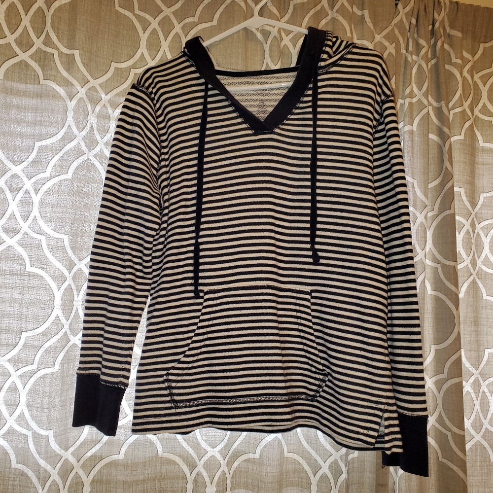 Hooded sweater